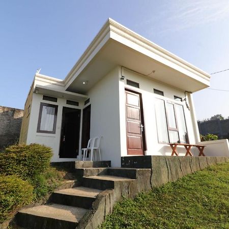 Lembur Incu Syariah Villa & Resto 伦邦 外观 照片