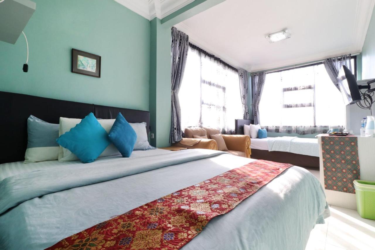Lembur Incu Syariah Villa & Resto 伦邦 外观 照片