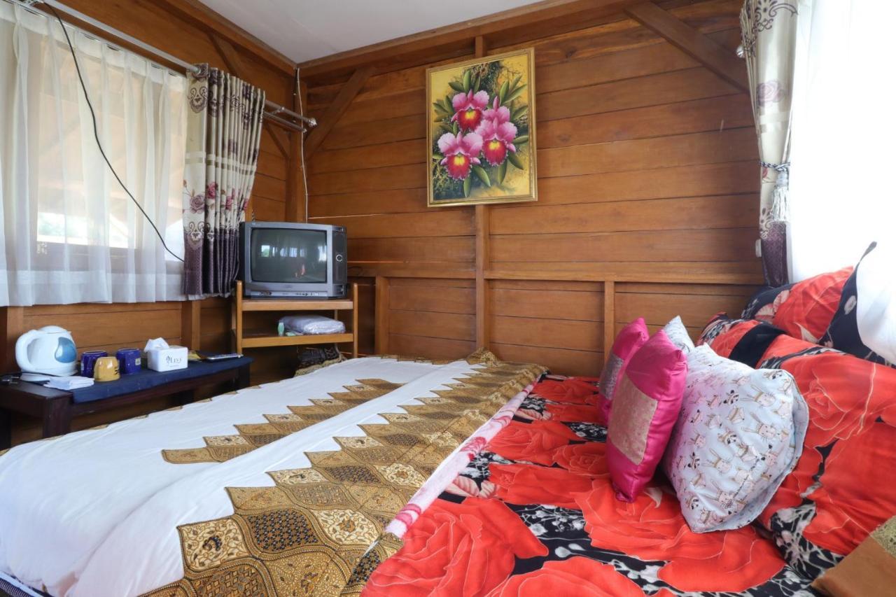 Lembur Incu Syariah Villa & Resto 伦邦 外观 照片